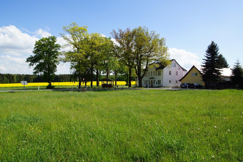 Landpension Bielatal - Guest house Raum