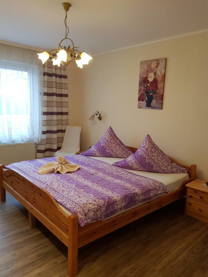 Landpension Bielatal - 3* Raum